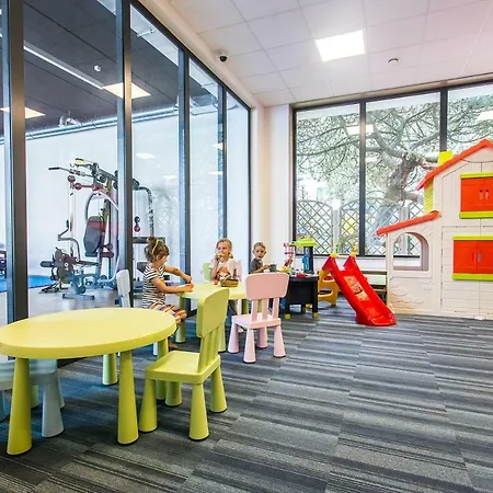 Limonkowy Podczele Apartment