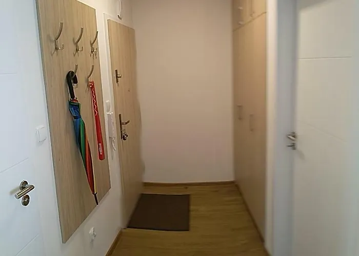 Limonkowy Podczele 아파트 코워브제크